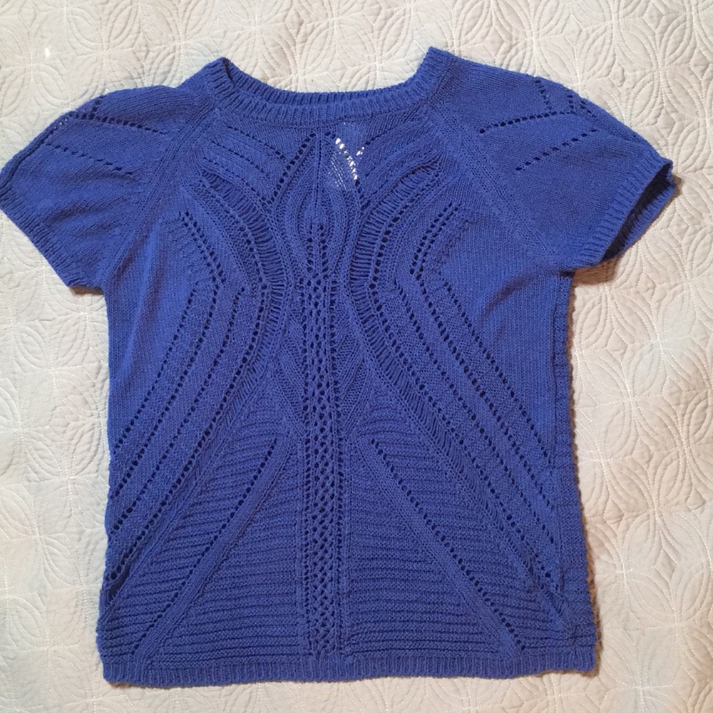 Adorable Short sleeved blue top by Fever.4